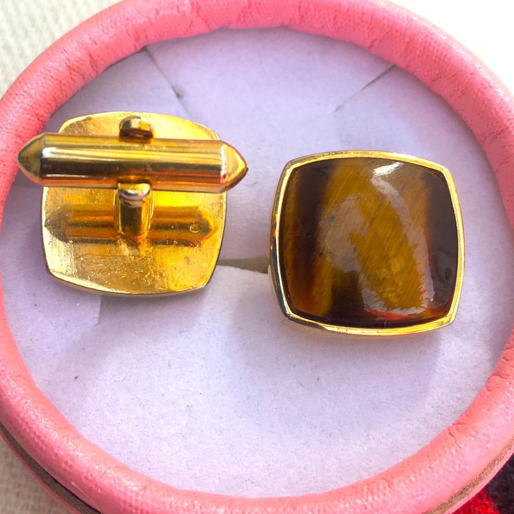 VTG Tiger Eye Cufflinks. Goldtone.